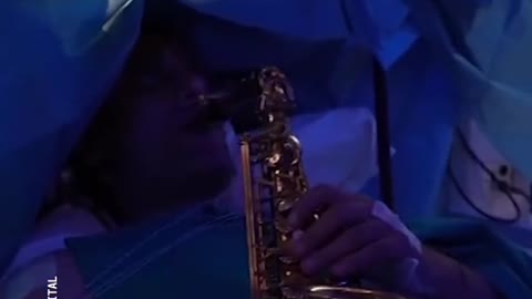 This Guy Was PlayingHis Sax DuringBRAIN SURGERY