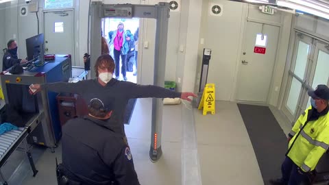 0972USCG00SouthTrailer_2021-01-06_12h40min01s983ms.mp4