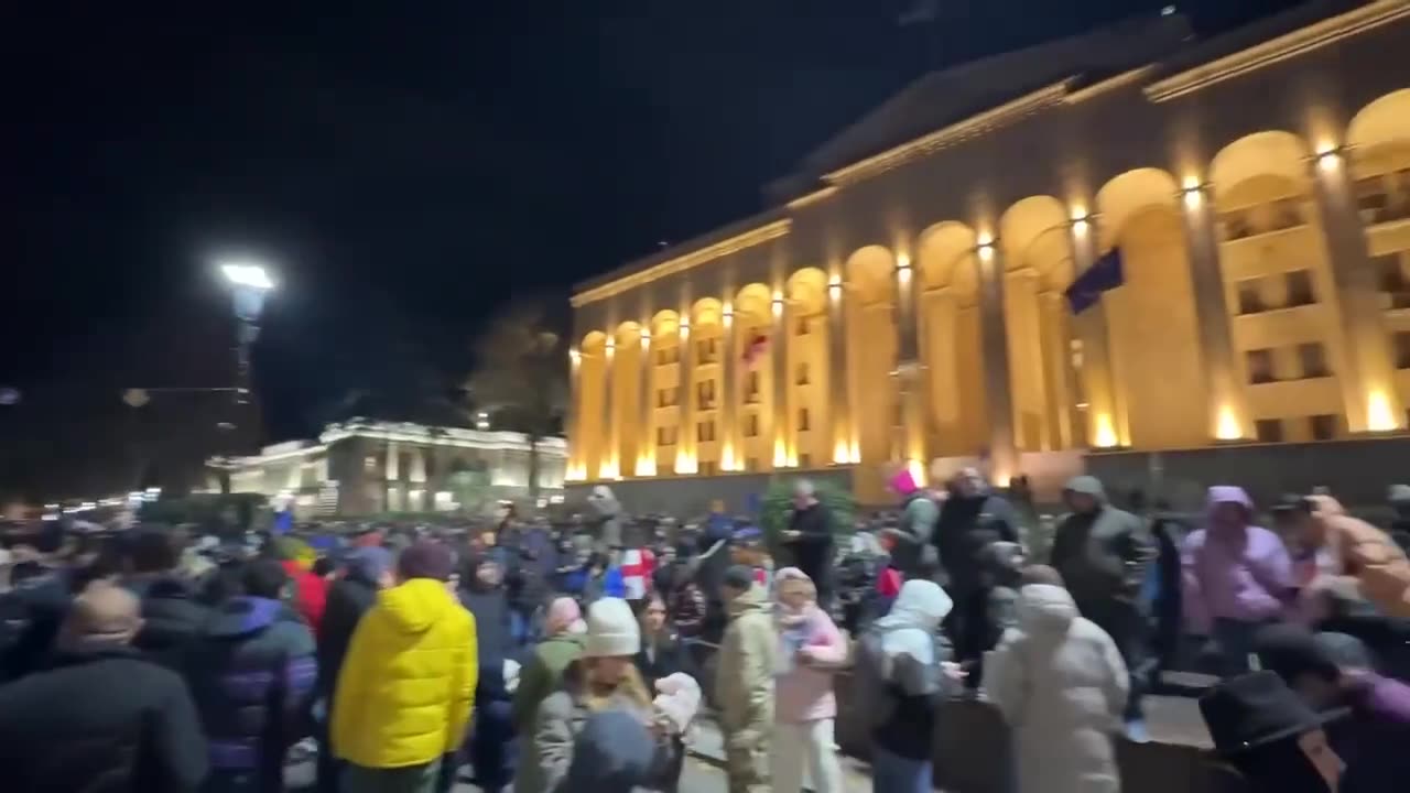 🇬🇪🇪🇺 People protest in Tbilisi after the prime minister said the country was