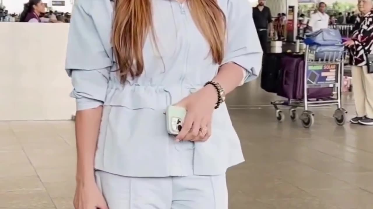 Esha Deol Spotted At Airport #eshadeol #short #shorts