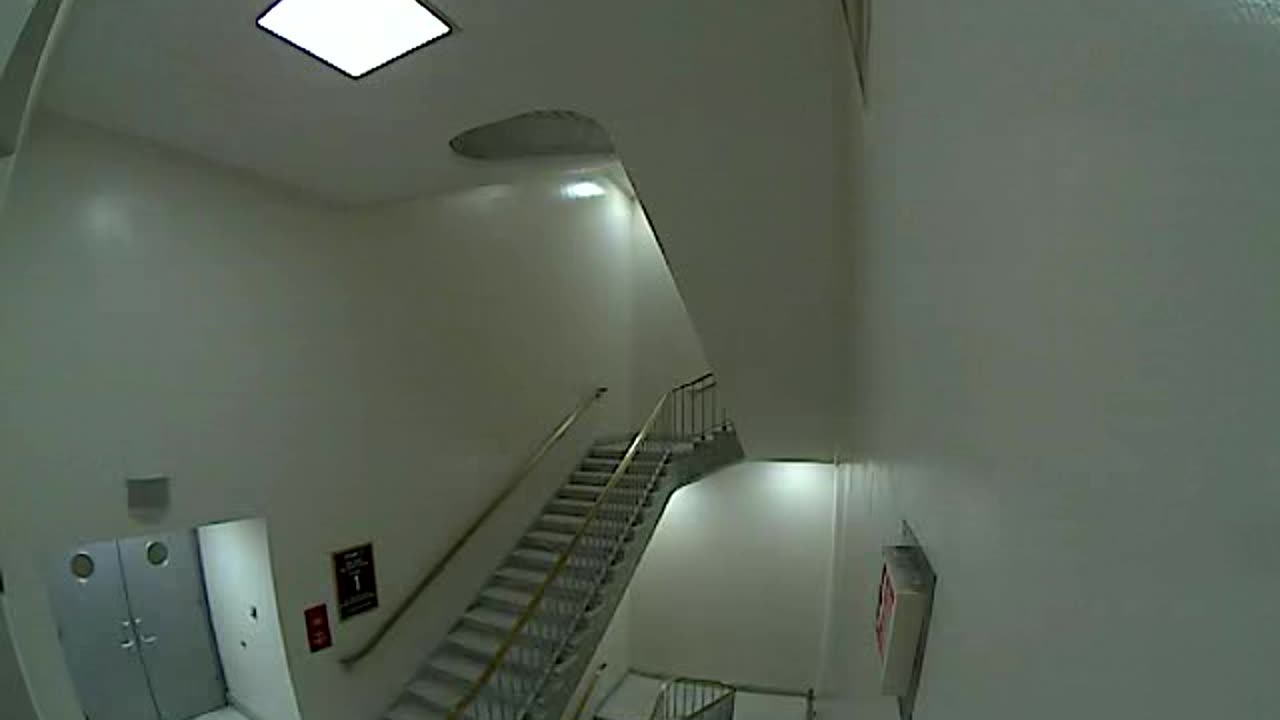 3152RHOB01Stair7_2021-01-05_05h20min01s973ms.mp4