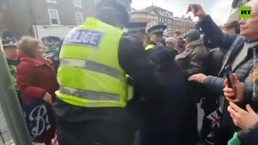 King Charles pelted with eggs in York