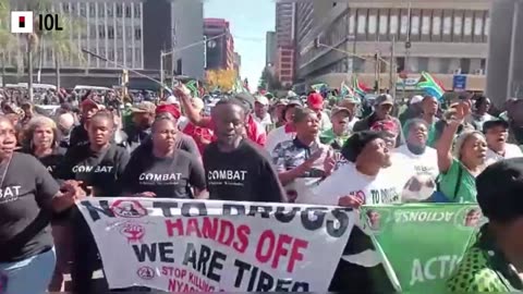 Watch: #SAMassMarch marching to the Union Building against illegal immigration