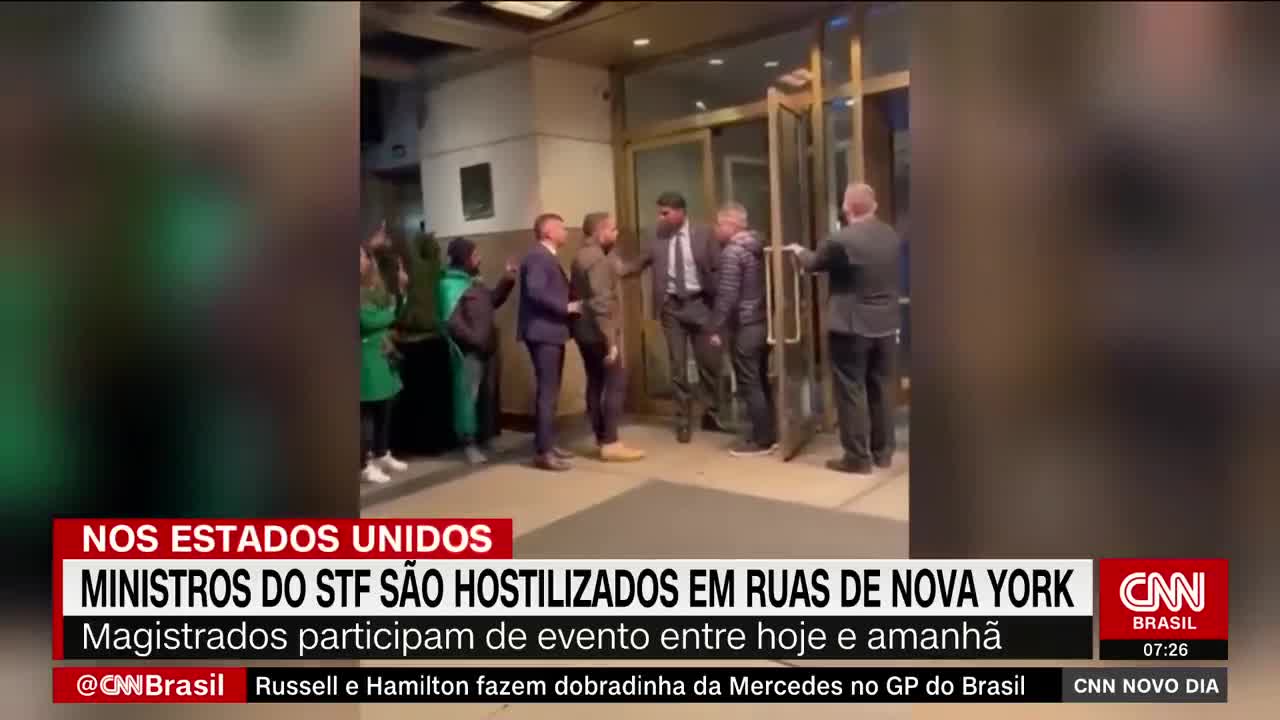 Manifestantes hostilizam ministros do STF na porta de hotel em Nova York | NOVO DIA