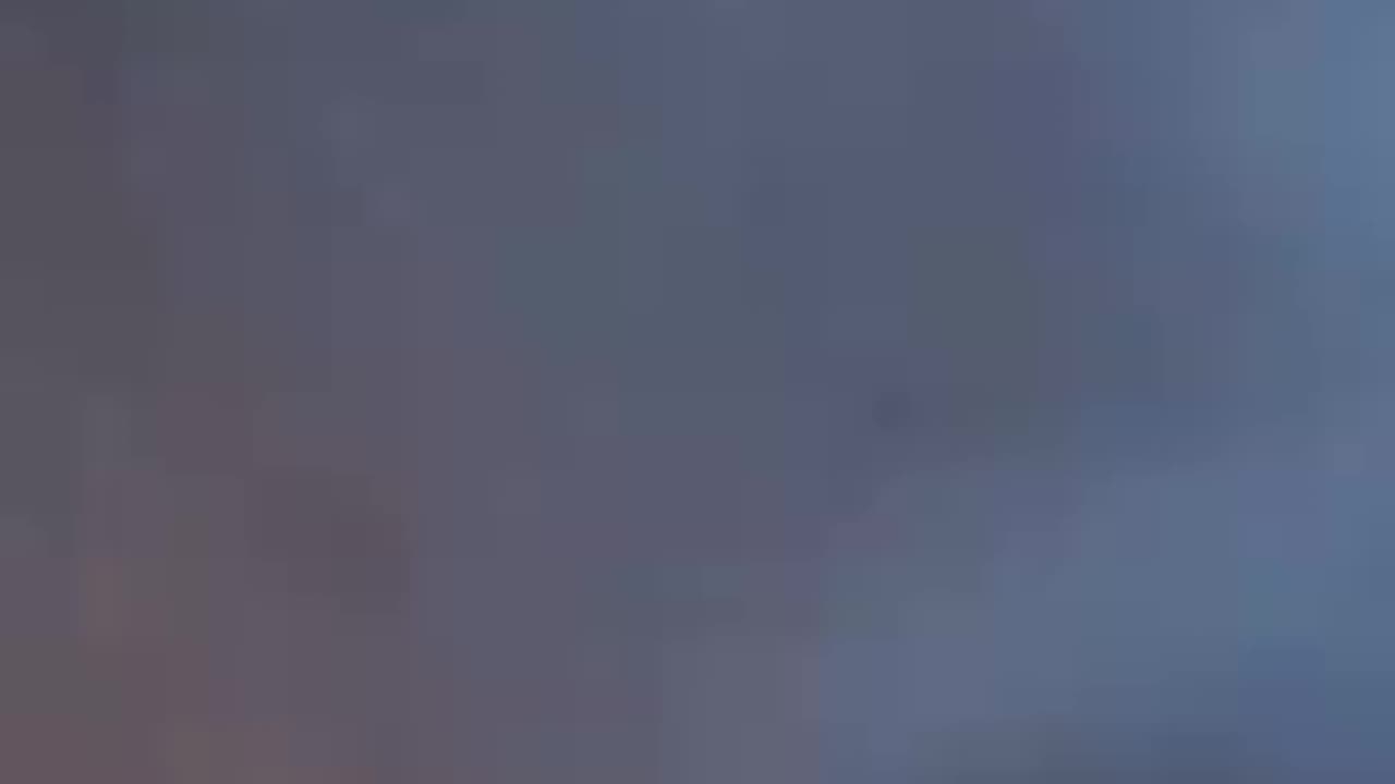 UFO Battle in the sky - Winnipeg, Manitoba, Canada - October 17, 2024