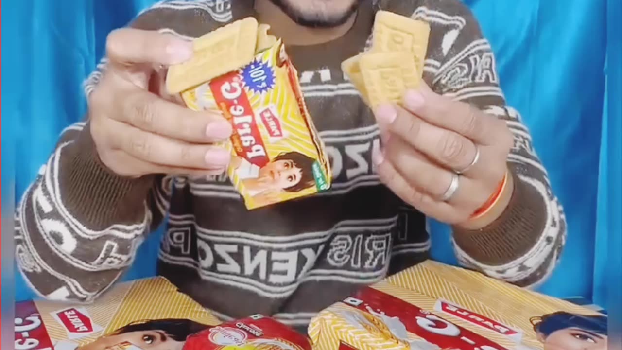 Ram mandir ayodhya biscuit se bana