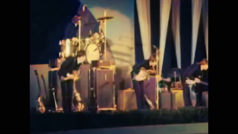 The Beatles - Twist And Shout (Hollywood Bowl 1964 HQ Stereo)