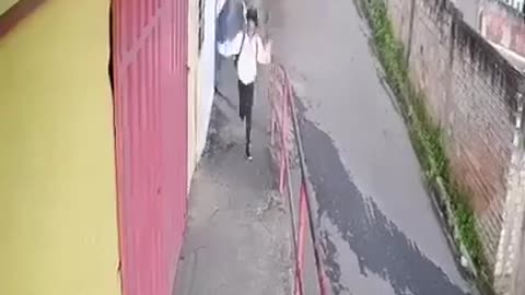 Tank truck almost hit a kid...He was Lucky !