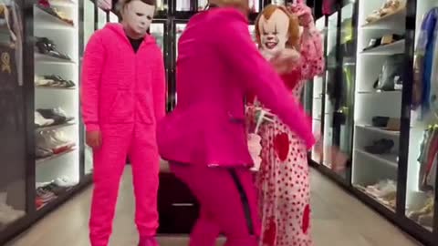 Pink outfit don’t care with @TODRICK & @Michael Myers 🎈