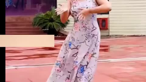 Hot and sexy girl funny dancing video