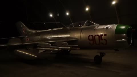 MiG-19 - 4 litry na sekundę!