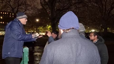 More Muslims try to explain Qur'an's sun setting in muddy pool. More doomed atte