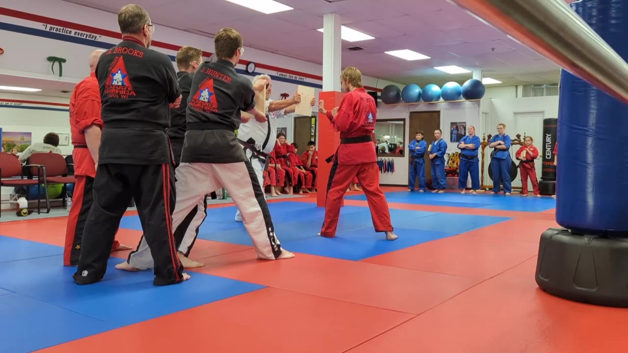 2023-09-30 Black Belt Test - Willem Board Break