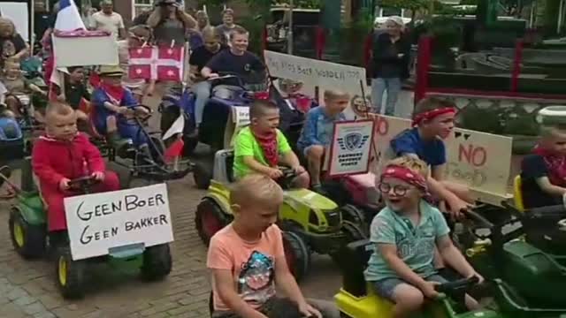 Young Farmers Convoy in Protest of Absurd Nitrogen Policies That Will Steal Their Future Farmland