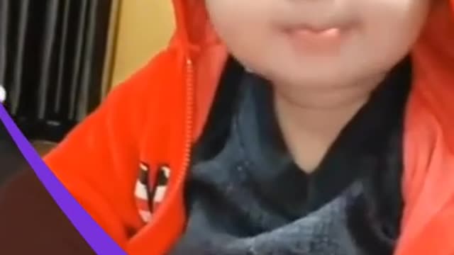 Very cute baby saying papa for the first time