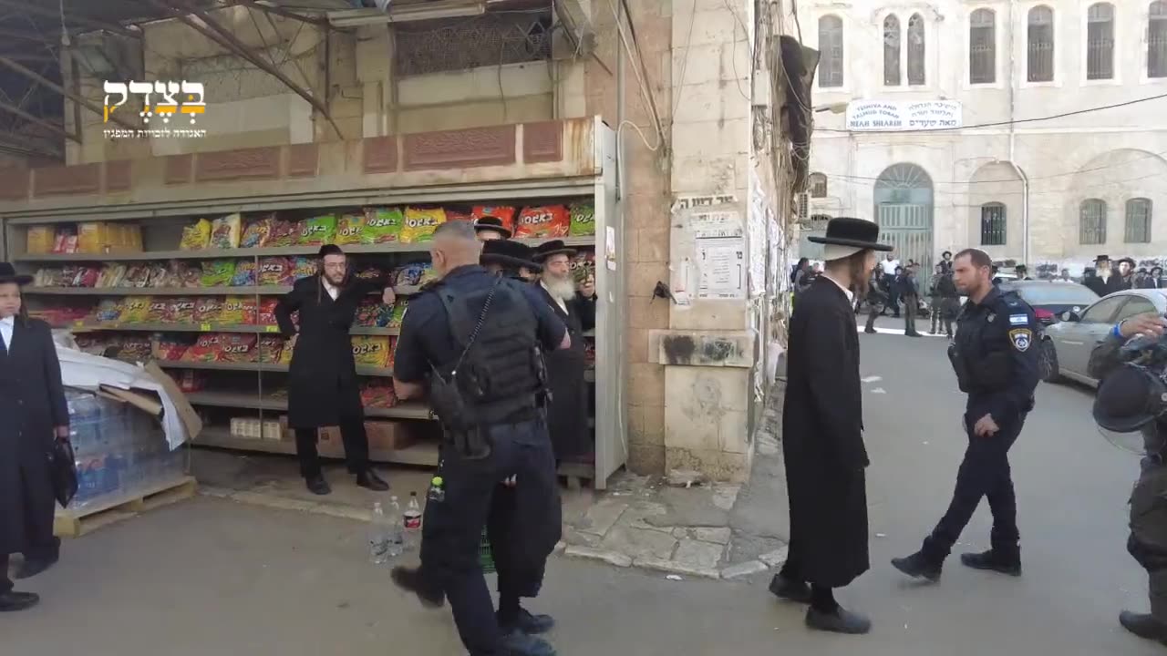 Orthodoxe Juden, von Zionisten brutal behandelt