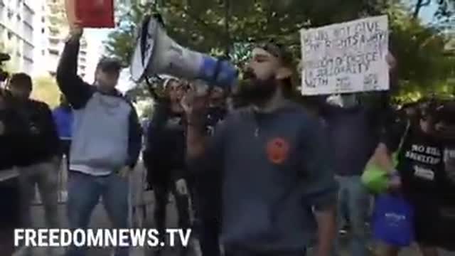 USA NYC “ Fuck De Blasio! Fuck you De Blasio! Let’s go Brandon!”