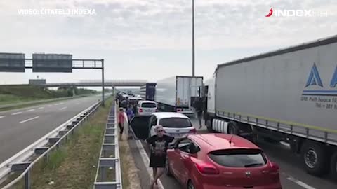 Gužva na graničnom prijelazu Lipovac