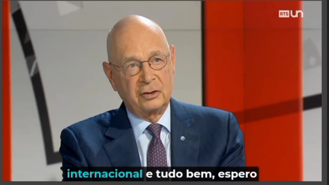 Entrevista com Klaus Schwab o cão. (2016)