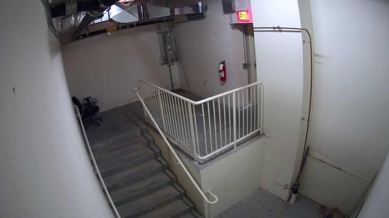 3257LHOBBAB250EGeneratorRoom_2021-01-06_05h40min02s437ms.mp4