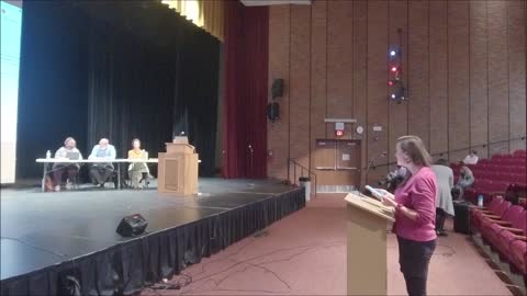 Mom Speaks Out at School Board Meeting Over Mask Mandate