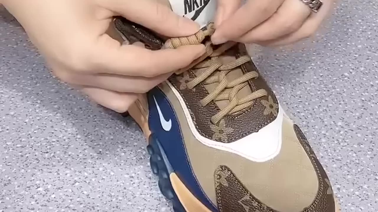 Tie the shoeslace