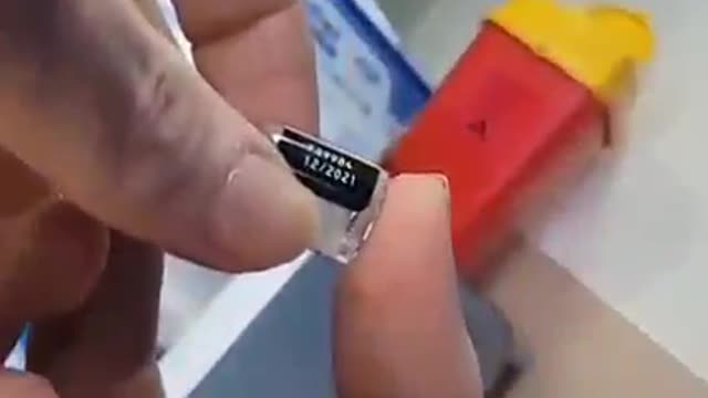 אנשים מקבלים זריקה פגת תוקף ללא ידיעתם