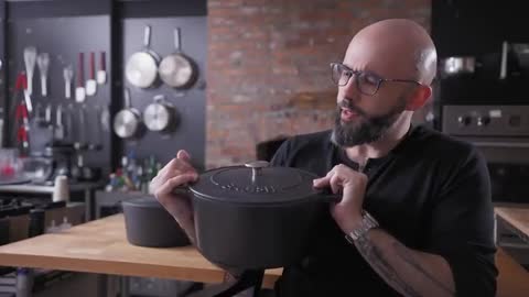 Dutch Oven (Babish Cookware)