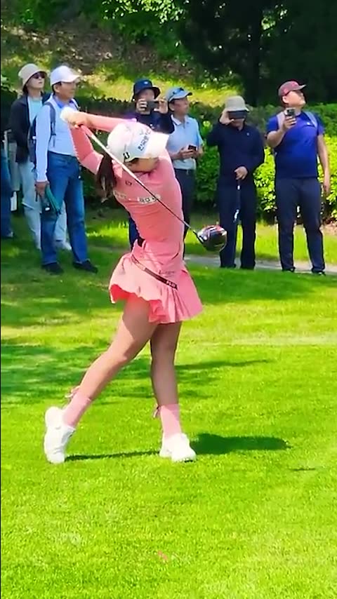 Hyun Kyung Park key points in a swing #golf #golfer #korean #professional #athlete #green #fairway