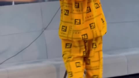 Very nice and super dance