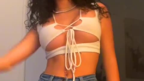 Malu Trevejo Insta trending video| life style of Instagram celebration| how malu live beautiful life