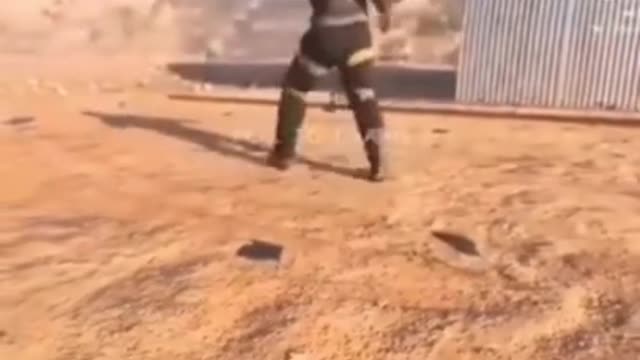 .Mans got some moves 🤣