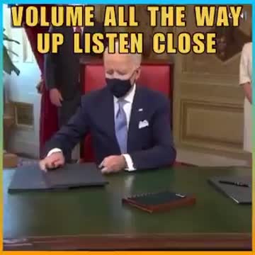 Joe Biden che "non sa cosa sta firmando"