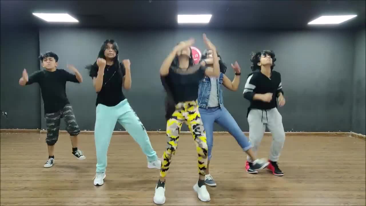 ENJOY ENJAAMI DANCE COVER /ARYA BALAKRISHNAN /STUDIO