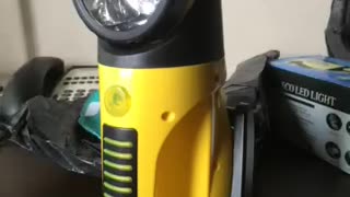 Crank Flashlight Unboxing Video