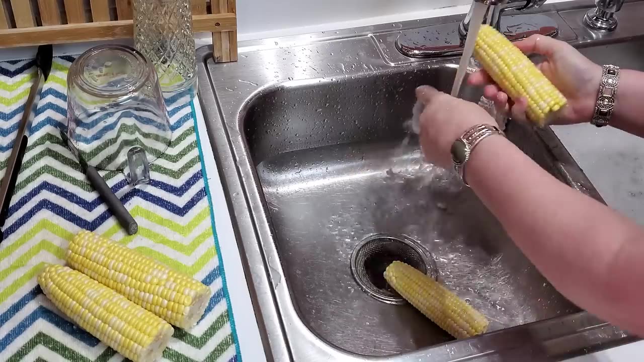 The Correct Way to Make Corn on the Cob, Southern Style Cooking