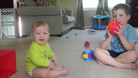 TRY NOT TO LAUGH : when Babies play sports | Funny Fails Video