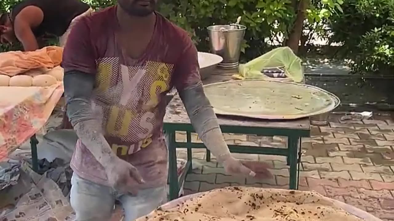 Indian Big Size Ruti Making Video || Street Food