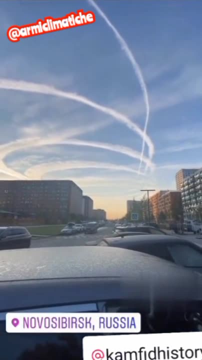 Strane "scie di condensa" nel cielo russo. La geoingegneria non ha confini