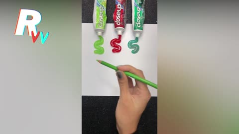 INCREDIBLE DRAWING | WHICH ONE IS REAL AND WHICH ONE IS FAKE??