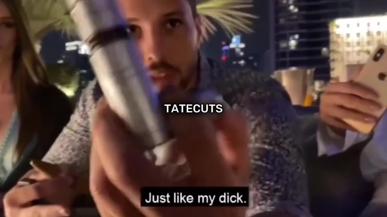 Tristan Reveals His D Size 😲