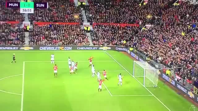 GOOOAL! Zlatan assists Daley Blind as he smoothly places it in the bottom corner!