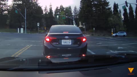 Getting hit while sitting at a red light 2020.03.27