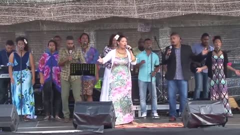 Powerful Praise and worship I KNOW WHO I AM MAURITIUS PRAYER FESTIVAL 2016 01 Gospel Music