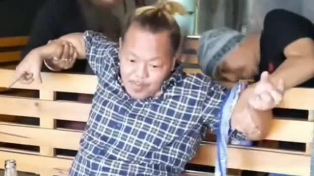 Best Funny Video binding old man hand