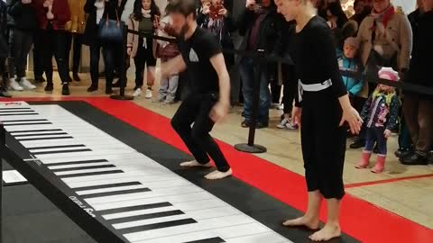 Едно невероятно изпълнение на пиано