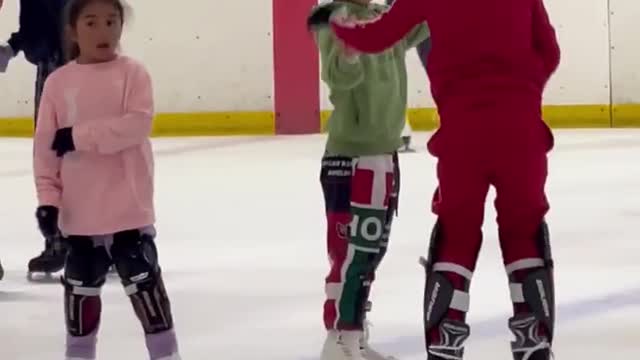 Amazing kids🥰skating dance 💃🕺