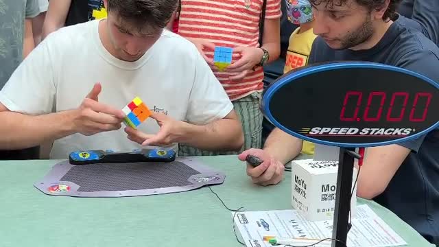 Man ‘solves’ Rubik’s Cube in over one second. He shares truth behind the viral video