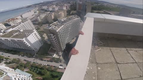 Handstand on the Edge