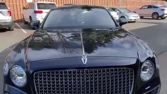 Bringingoutthe2021#BentleyFlyingSpur!
